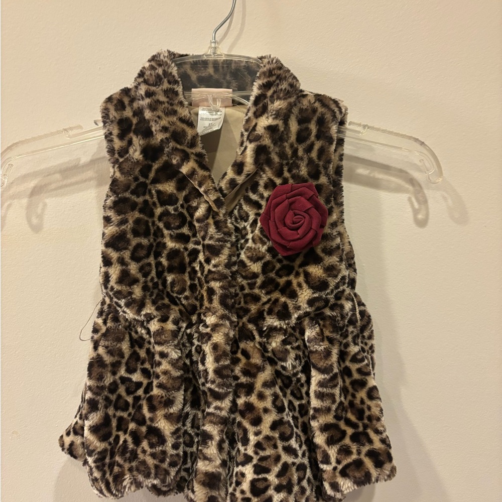 Little Lass Girls Leopard Faux Fur Vest with Red Flower Accent, 2T